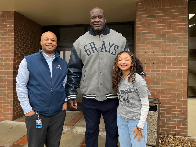 With Shaquille O&rsquo;Neal &mdash; KCI Airport